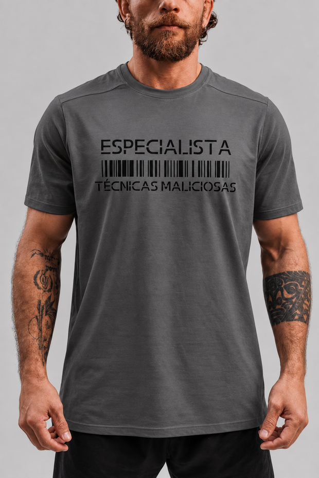 Camiseta .ESPECIALISTA Técnicas Maliciosas Algodão Cinza